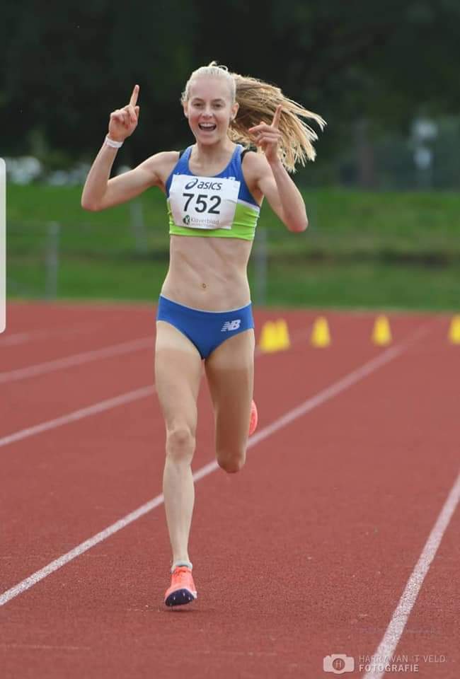 Acht Konijn Bermad Vera de Vries Nederlands kampioen 5000 meter vrouwen U20. – AV Horror